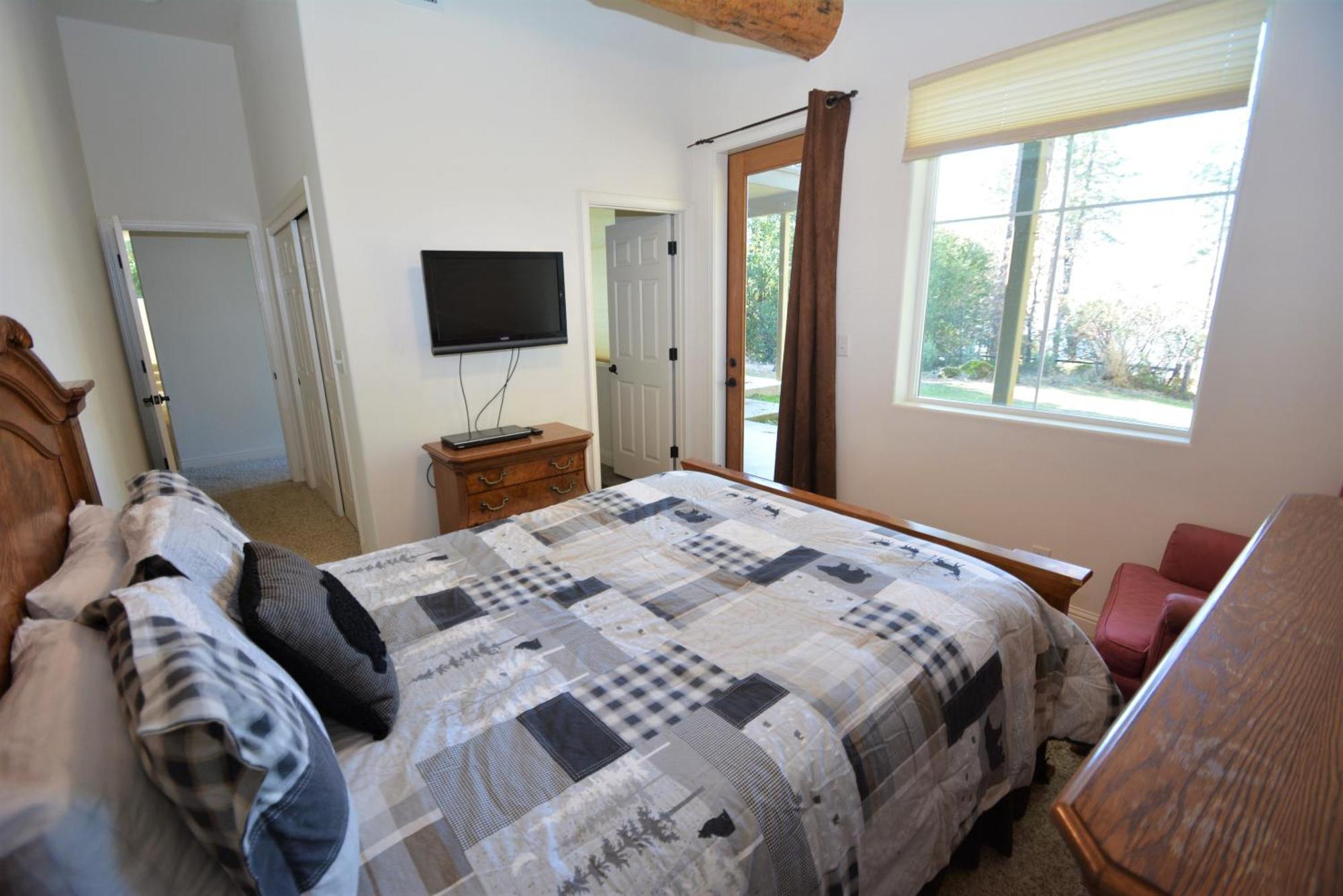 Shore Front Vakantiehuis Bass Lake